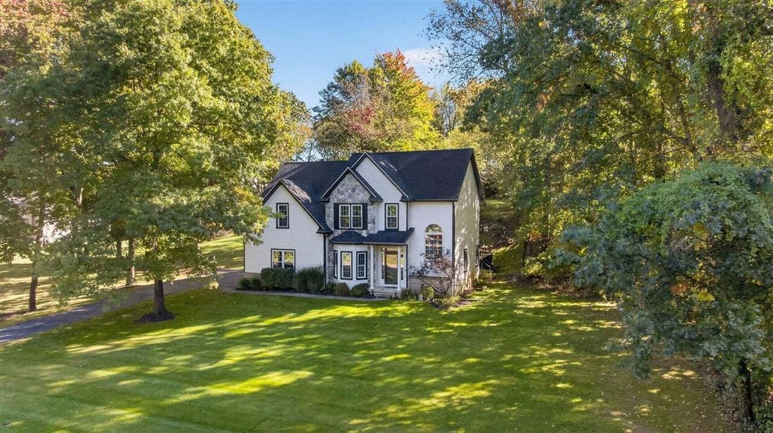 House in Howell, Michigan, United States 2 - 19046565
