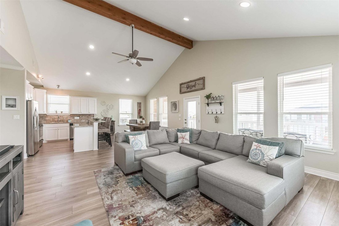 House in Galveston, Texas, United States 4 - 19046662