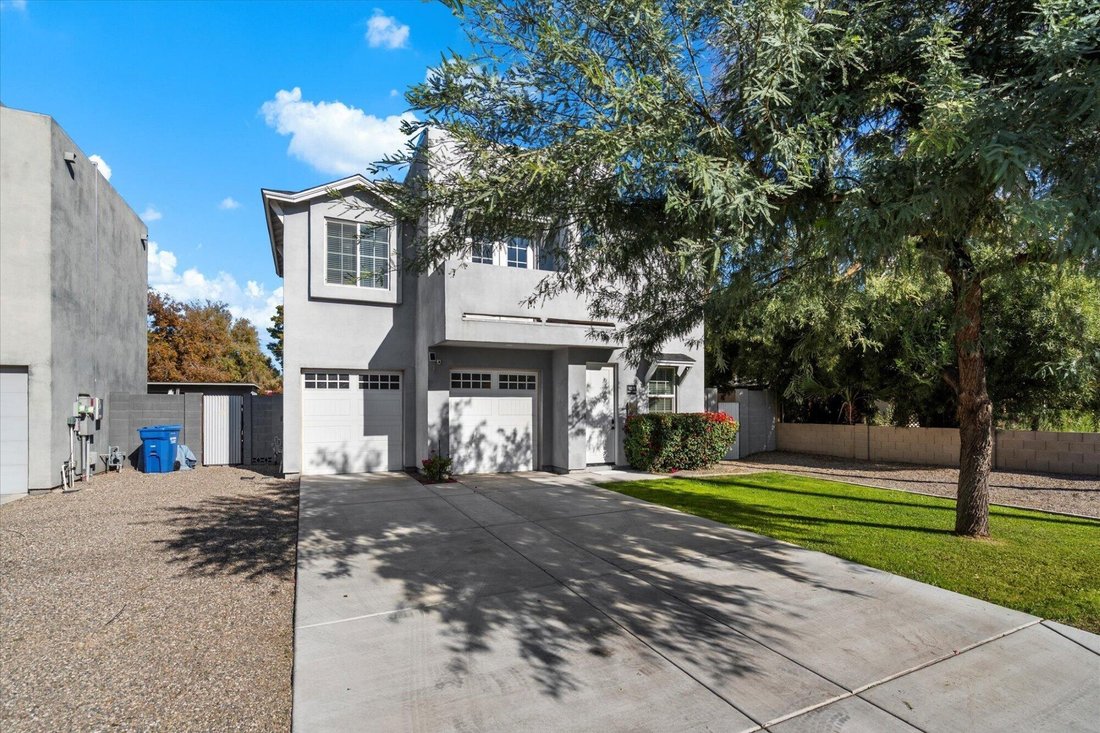 House in Phoenix, Arizona, United States 1 - 19045127