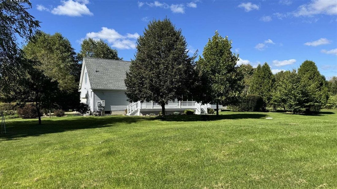 House in Manitou Beach-Devils Lake, Michigan, United States 5 - 19046587