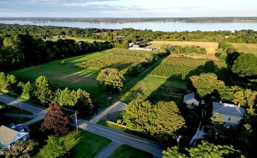 Land in Portsmouth, Rhode Island, Vereinigte Staaten 1