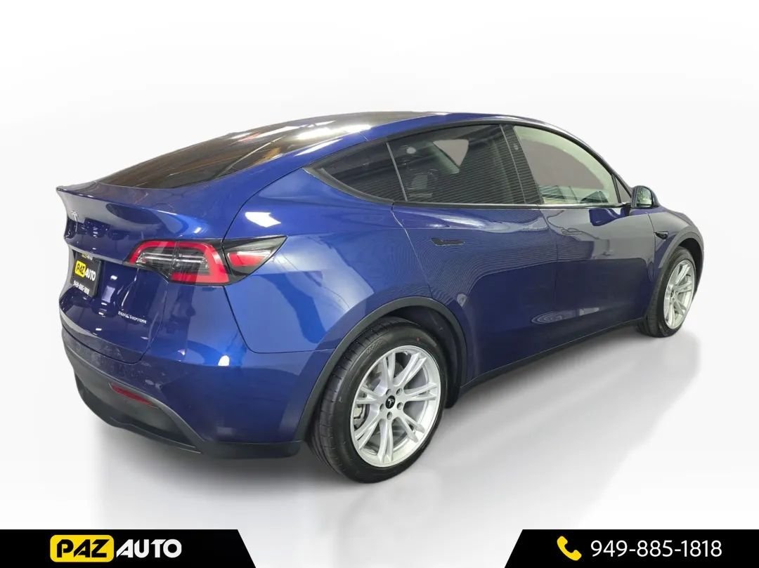 Suv in Laguna Hills, CA, United States 5 - 19047345