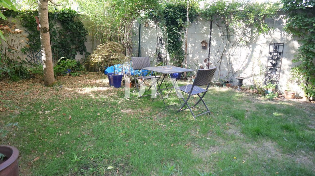 House in Fontainebleau, Ile-de-France, France 2 - 19048122