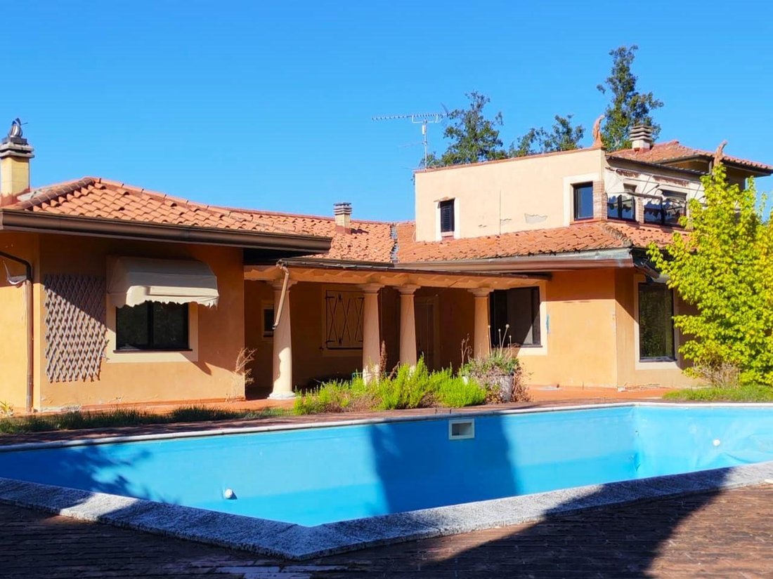 Villa in Casciana Terme Lari, Tuscany, Italy 3 - 19046456