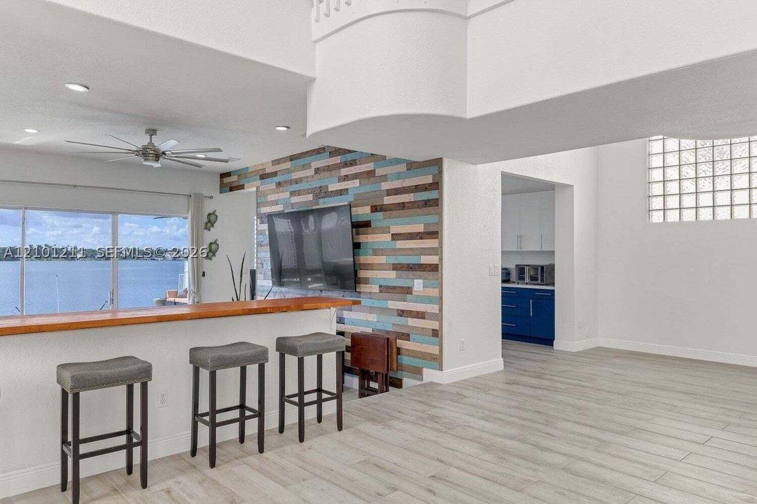 House in West Miami, Florida, United States 5 - 19046058