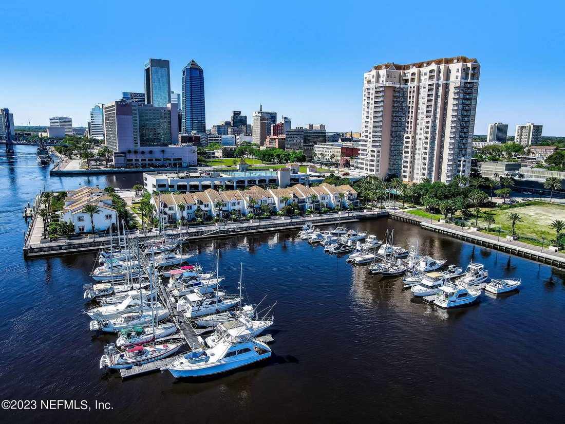 Condo in Jacksonville, Florida, United States 1 - 19048328