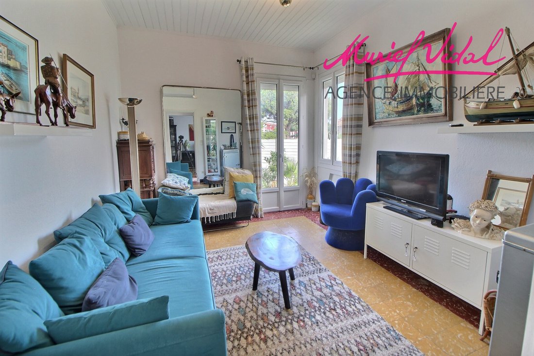 Villa in Saint-Cyprien, Occitania, France 5 - 19048948