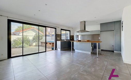 Casa en Centujean, Bègles, Francia 1