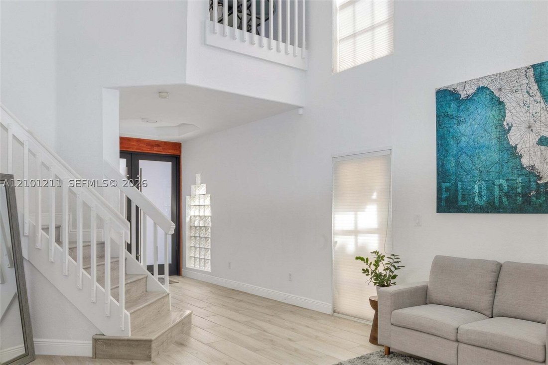 House in West Miami, Florida, United States 2 - 19046058