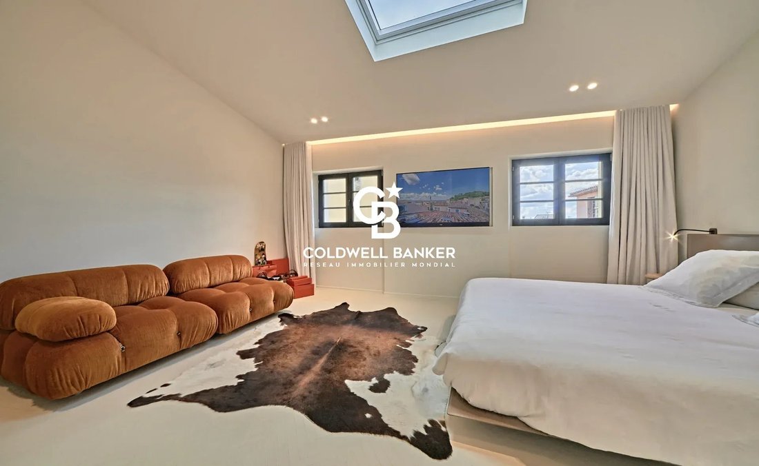 Casa en San Tropez, Provenza-Alpes-Costa Azul, Francia 4 - 19047103