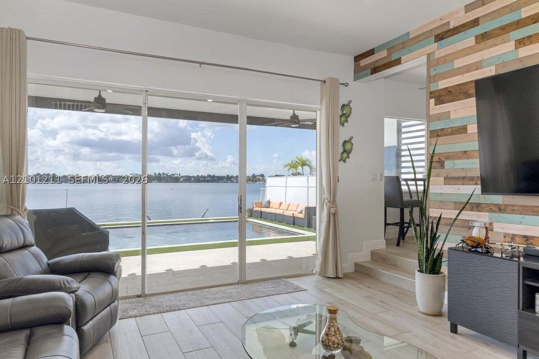 House in West Miami, Florida, United States 4 - 19046058