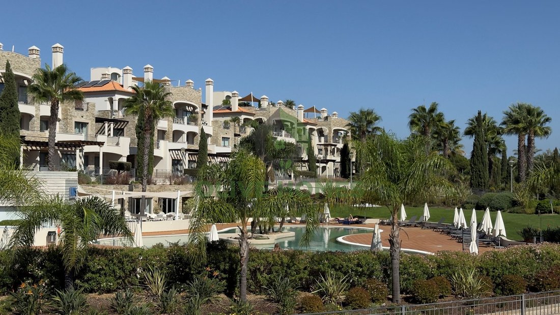 Apartment in Vilamoura, Quarteira, Algarve 1 - 19047288