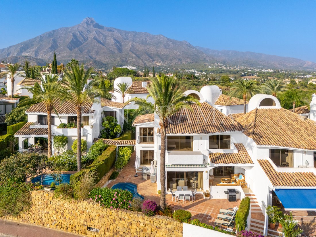 Villa en Marbella, Andalucía, España 1 - 19046258