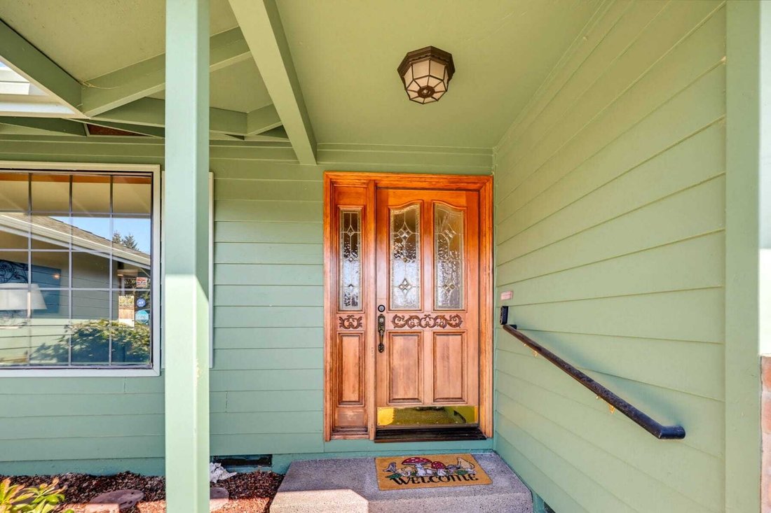 House in Medford, Oregon, United States 1 - 19045067