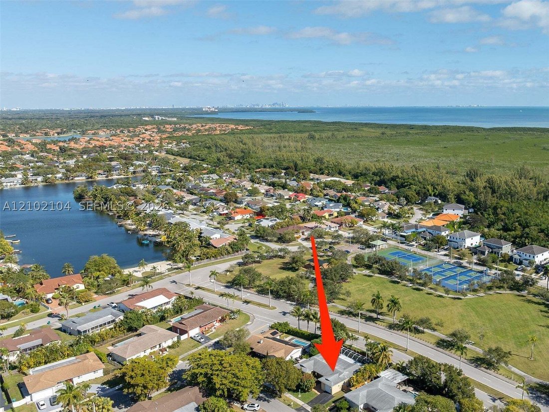 Haus in Cutler Bay, Florida, Vereinigte Staaten 2 - 19048529