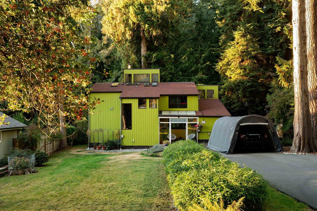 House in Bowen Island, British Columbia, Canada 1 - 19048999