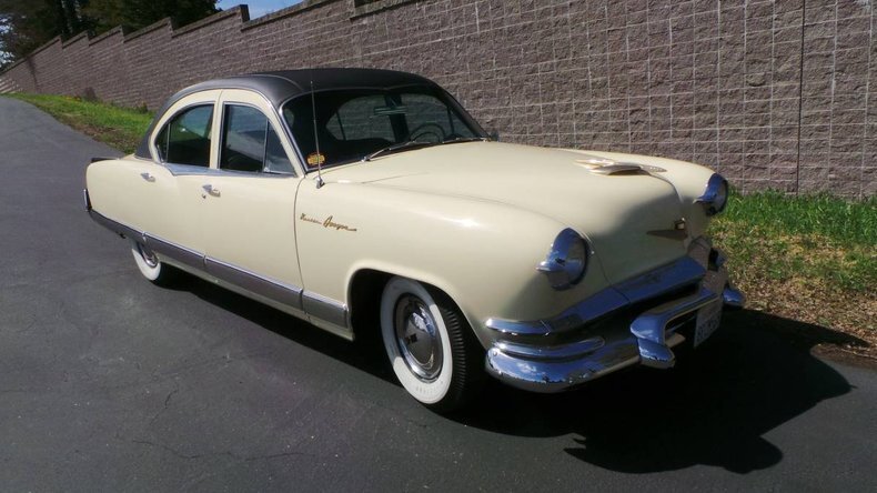 Sedan in Glendale, United States 4 - 19048861
