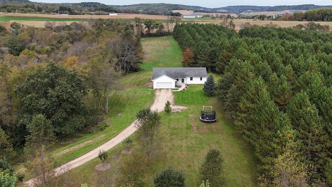 House in Kendall, Wisconsin, United States 1 - 19045599