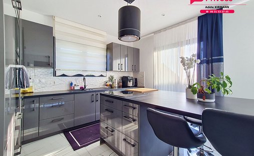 Villa in Farges, Auvergne-Rhone-Alpen, Frankreich 1