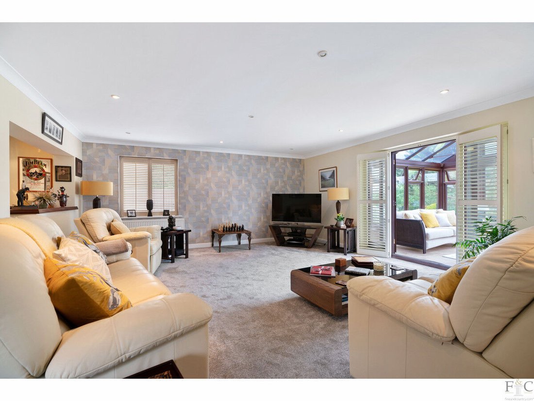 House in Thurnby, England 2 - 19048847