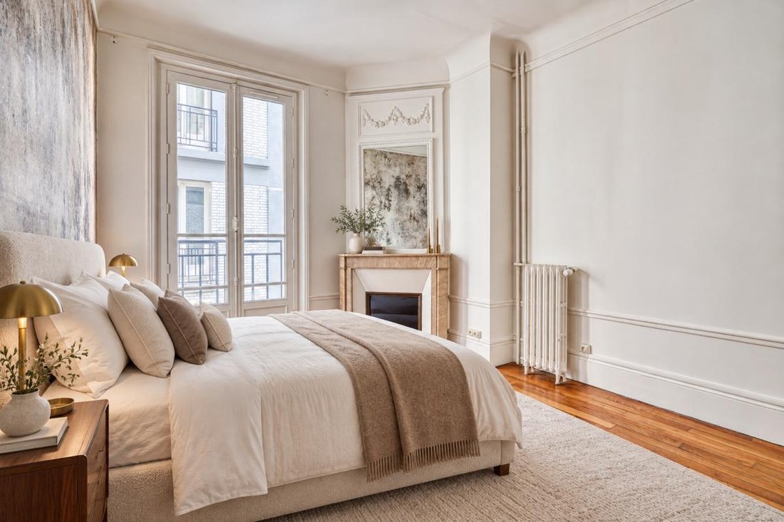 Apartment in Gros Caillou, Paris 7e Arrondissement, Paris 5 - 19046896
