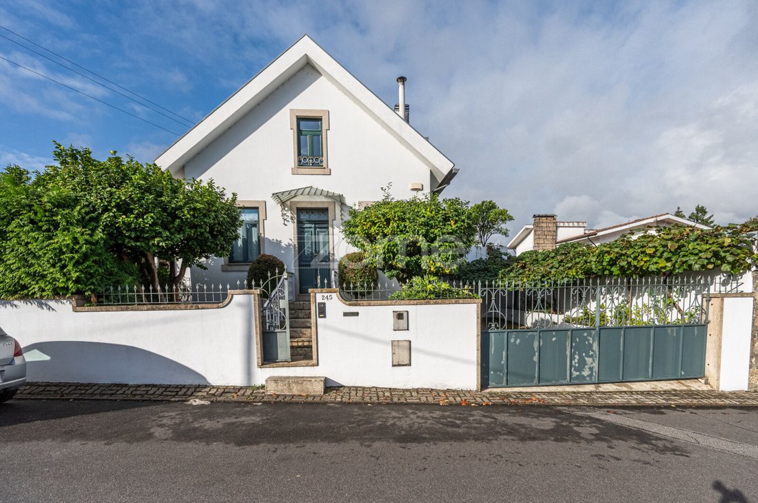 Haus in Ermesinde, Distrikt Porto, Portugal 2 - 19047270