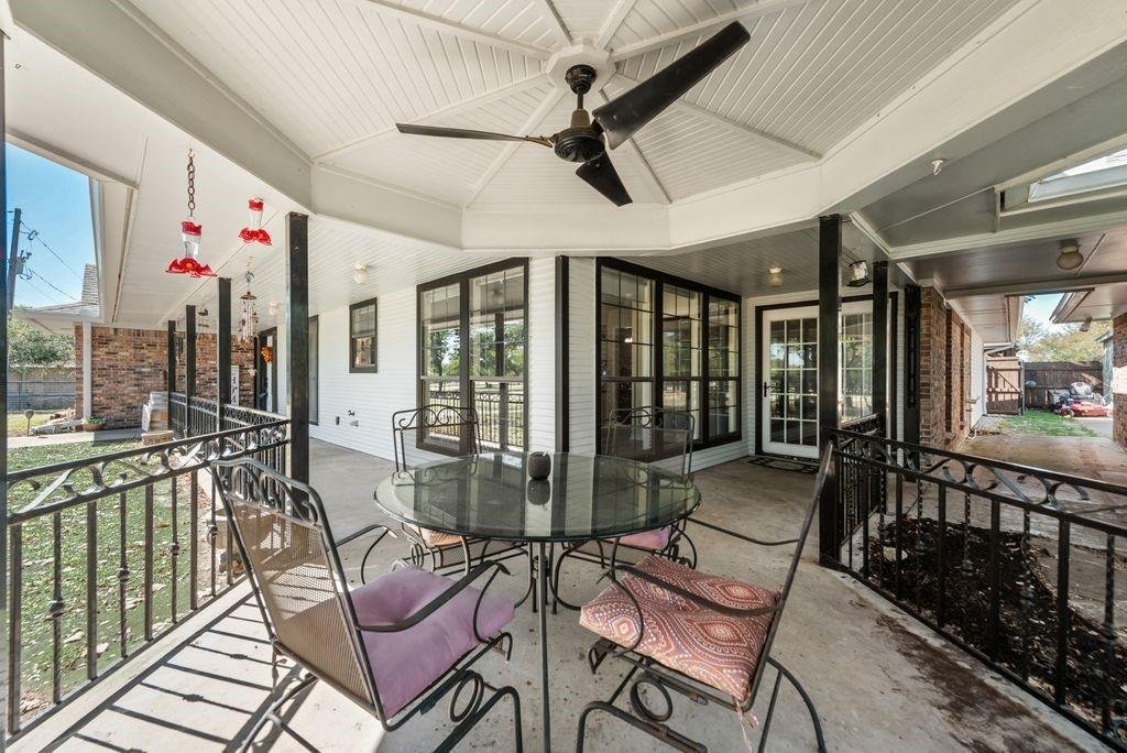 House in Weatherford, Texas, United States 2 - 19048805