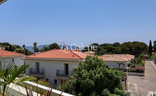 Apartamento en Centre Ville, Carqueiranne, Francia 1