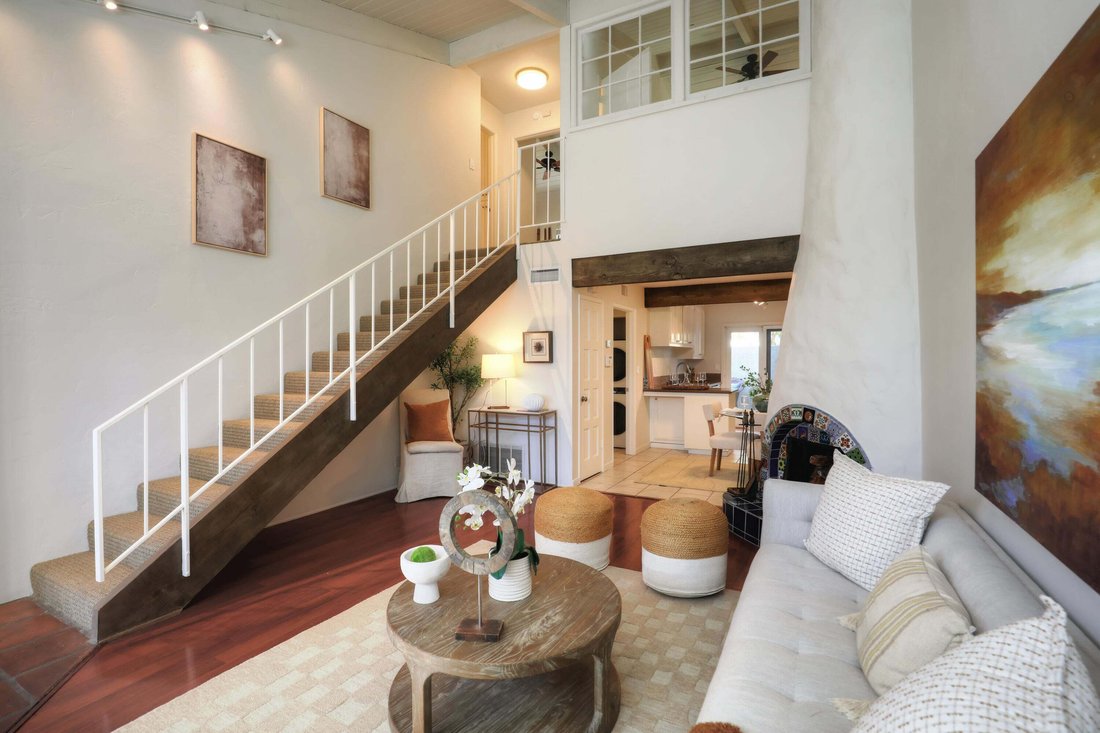 Condo in Montecito, California, United States 2 - 19048289