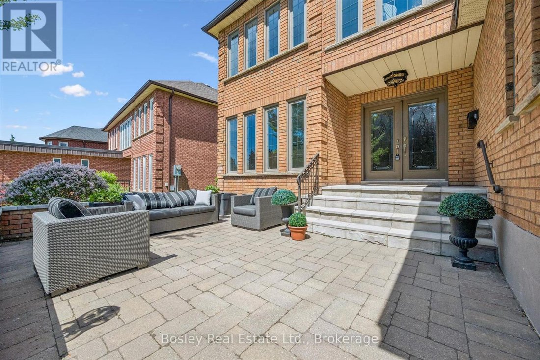 Casa a Mississauga, Ontario, Canada 4 - 18936240