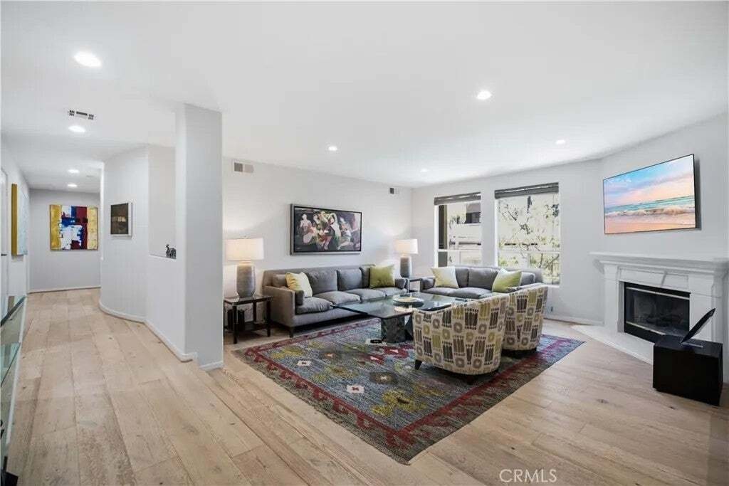 Condo in Los Angeles, California, United States 4 - 19048747