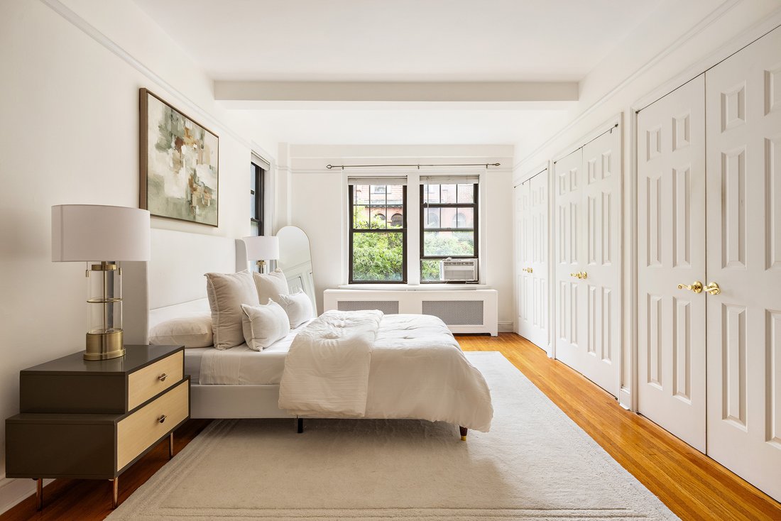 Co Op in New York, New York, United States 4 - 19048228