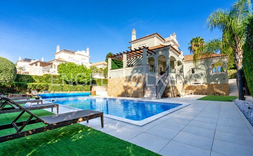 Villa in Loule (Sao Clemente), Algarve, Portugal 1