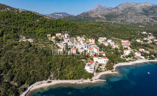 House in Slano, Dubrovnik-Neretva County, Croatia 1