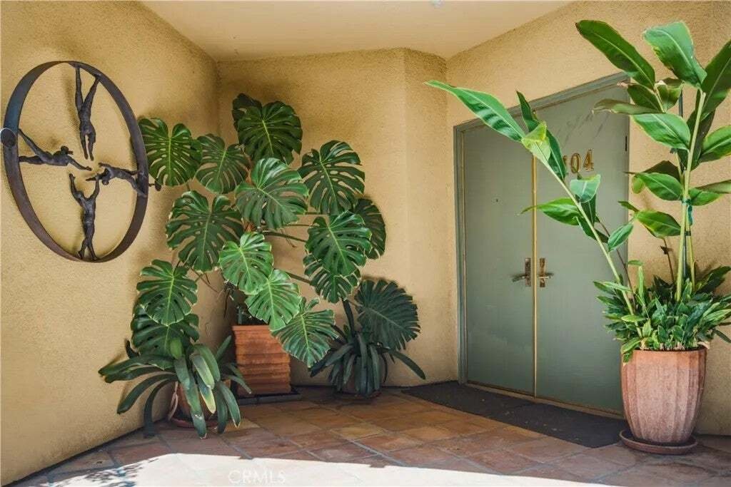 Condo in Los Angeles, California, United States 2 - 19048747