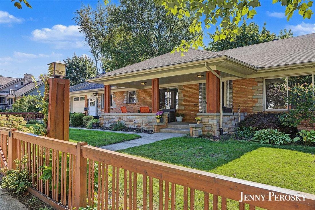 Casa en East Grand Rapids, Míchigan, Estados Unidos 3 - 19046605