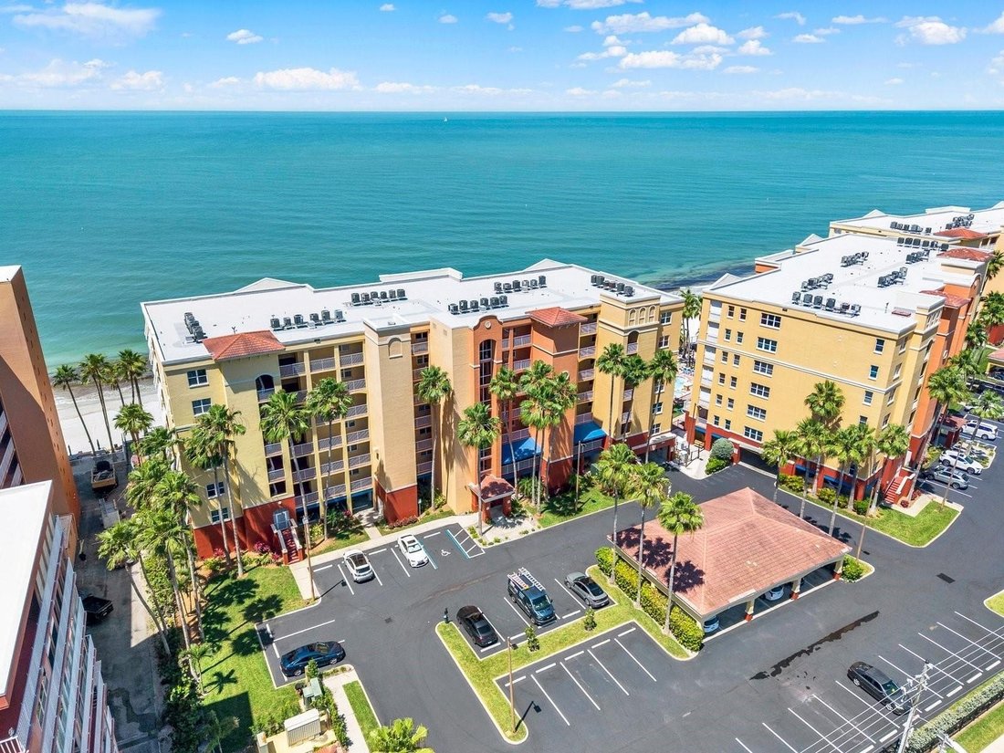 Casa a Madeira Beach, Florida, Stati Uniti 2 - 17971458