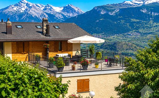 House in Salins, Sion, Switzerland 1