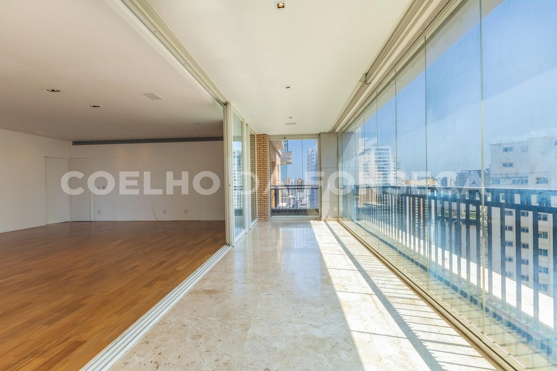 Condo in São Paulo, State of São Paulo, Brazil 2 - 19047962