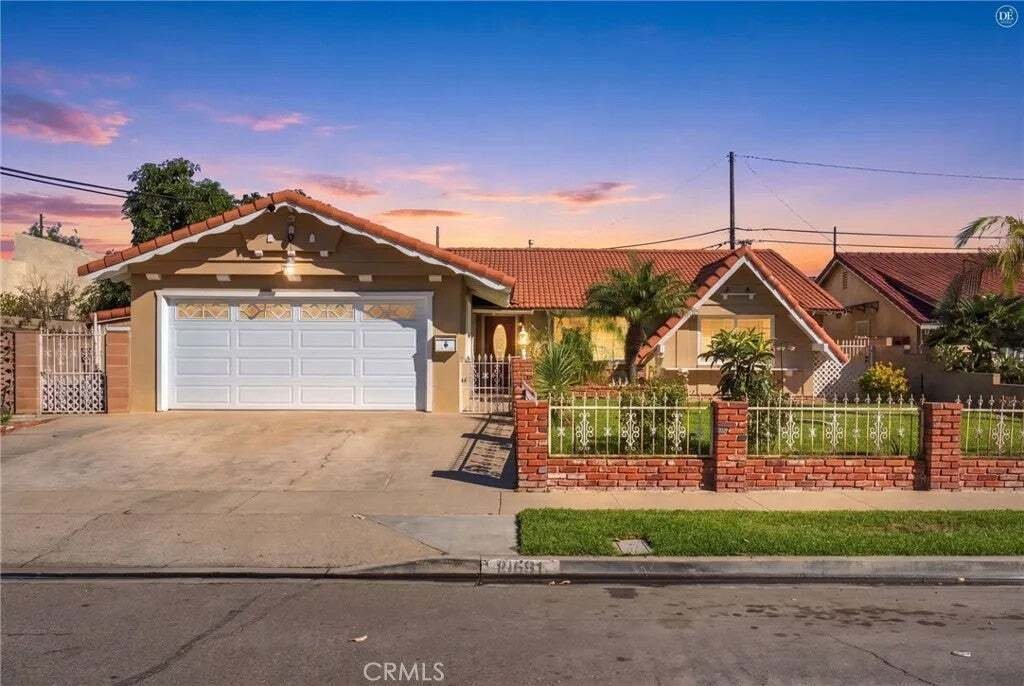 Casa a Garden Grove, California, Stati Uniti 1 - 19046372