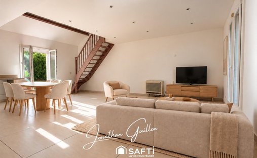House in Saint-Germain-sur-Morin, Ile-de-France, France 1