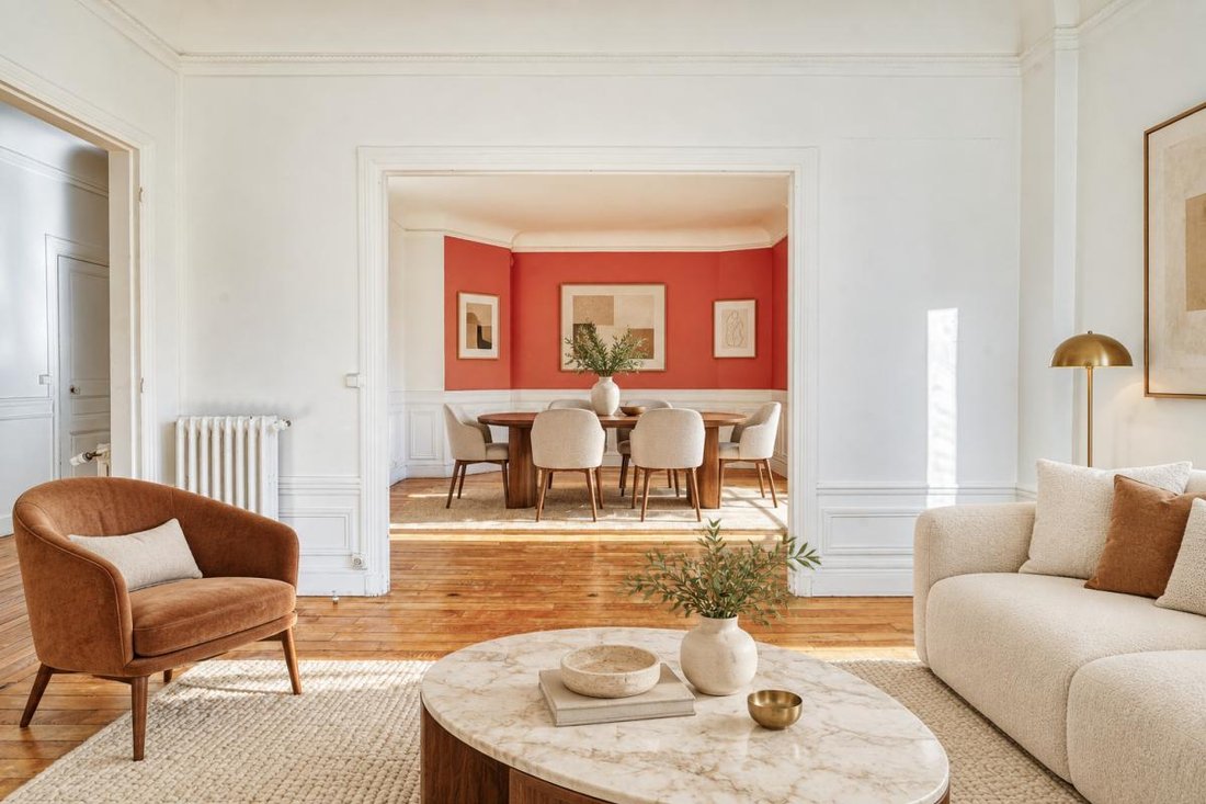 Apartment in Gros Caillou, Paris 7e Arrondissement, Paris 3 - 19046896