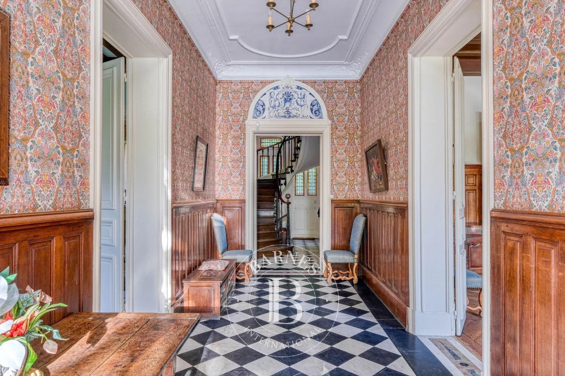 Estate in Centre Ville Nord Ouest, Fontainebleau, France 4 - 19047089