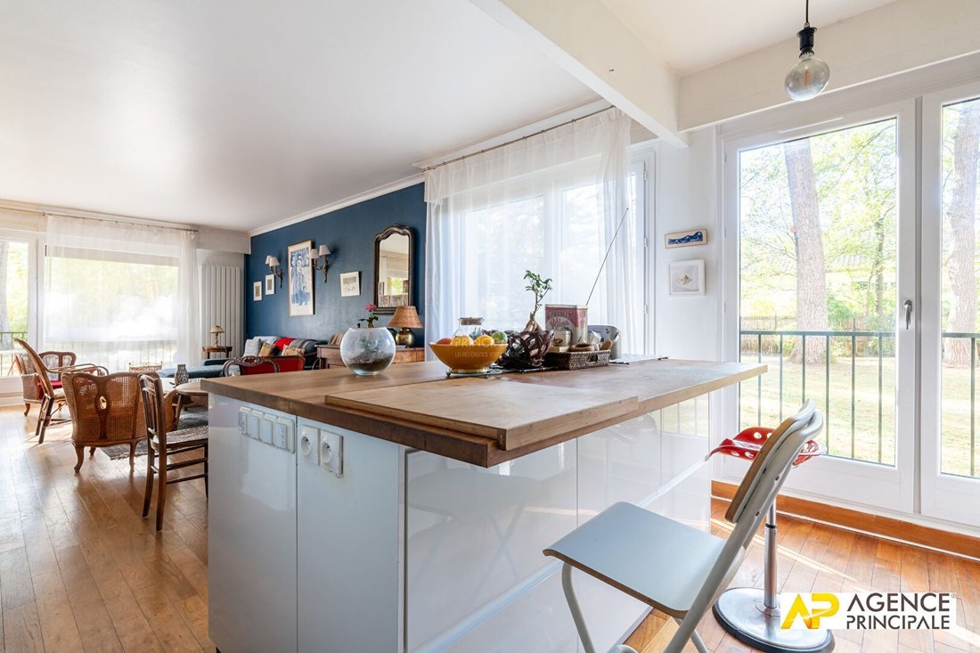 Apartment in Napoleon, Maisons-Laffitte, France 2 - 19046880