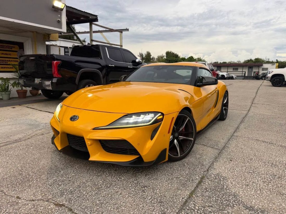 Coupe in Orlando, FL, United States 1 - 19047326