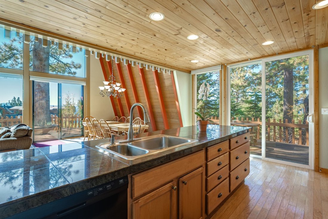 House in Tahoe City, California, United States 5 - 19045065