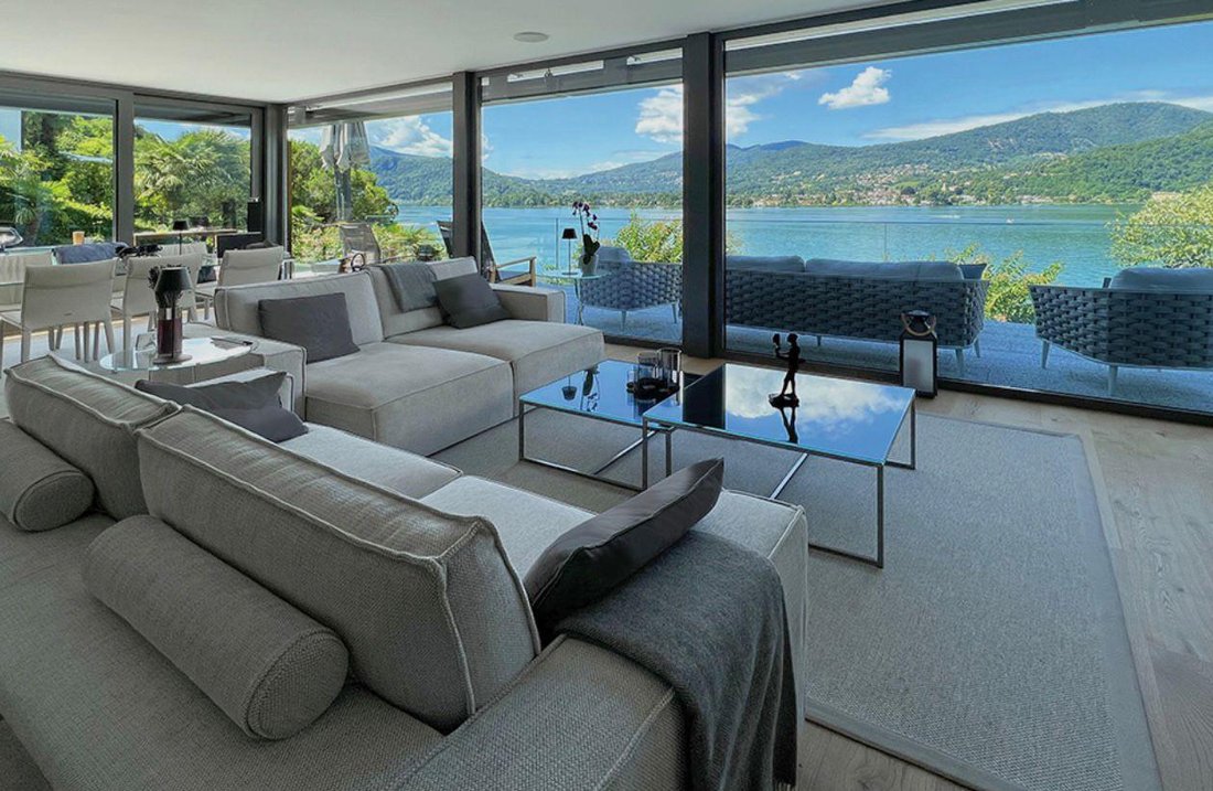 Villa a Brusino Arsizio, Ticino, Svizzera 1 - 19048412