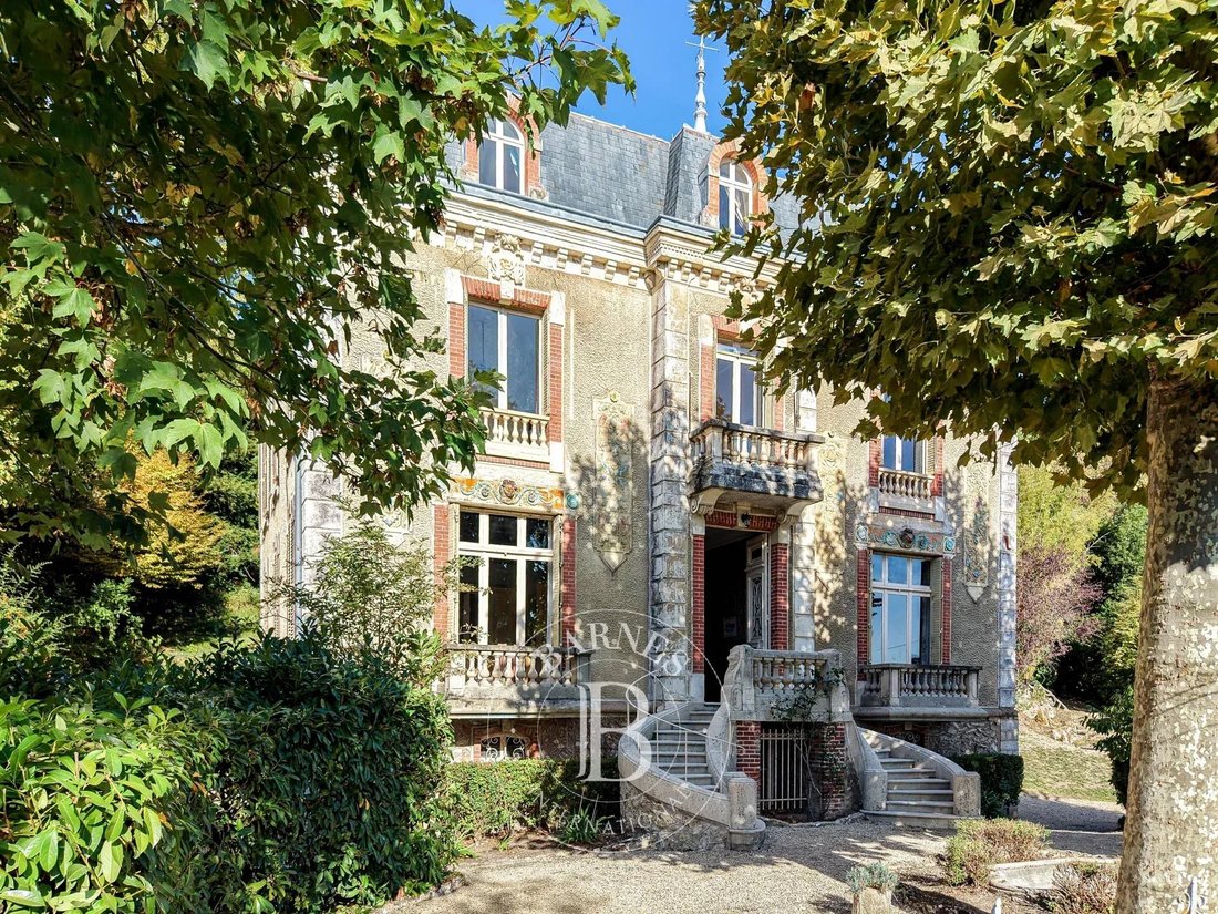 Estate in Centre Ville Nord Ouest, Fontainebleau, France 1 - 19047089