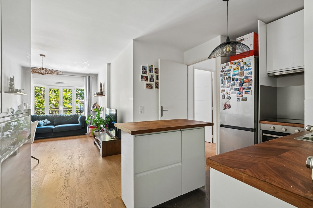 Apartment in La Garenne-Colombes, Ile-de-France, France 4 - 19048215