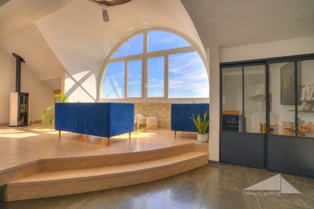 Appartamento a Thoiry, Auvergne-Rodano-Alpi, Francia 2 - 19048053